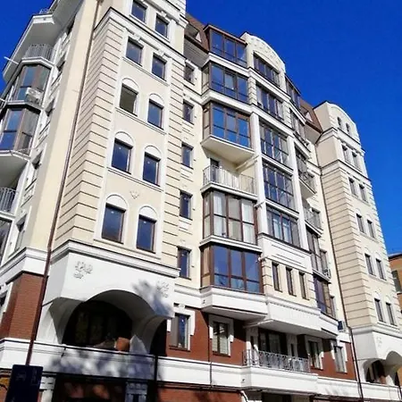 Уютные Апартаменты В Центре Poltava Exterior photo